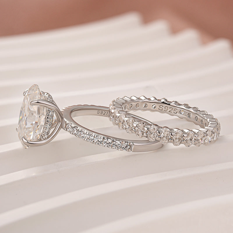 Moissanite 4.0Ct Hidden Halo Oval Cut White Gold Engagement Ring with 3.0Ct Oval Cut Wedding Band