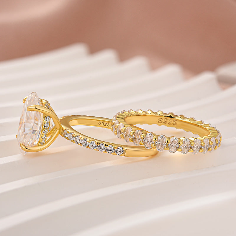 Moissanite 4.0Ct Hidden Halo Oval Cut Yellow Gold Engagement Ring with 3.0Ct Oval Cut Wedding Band
