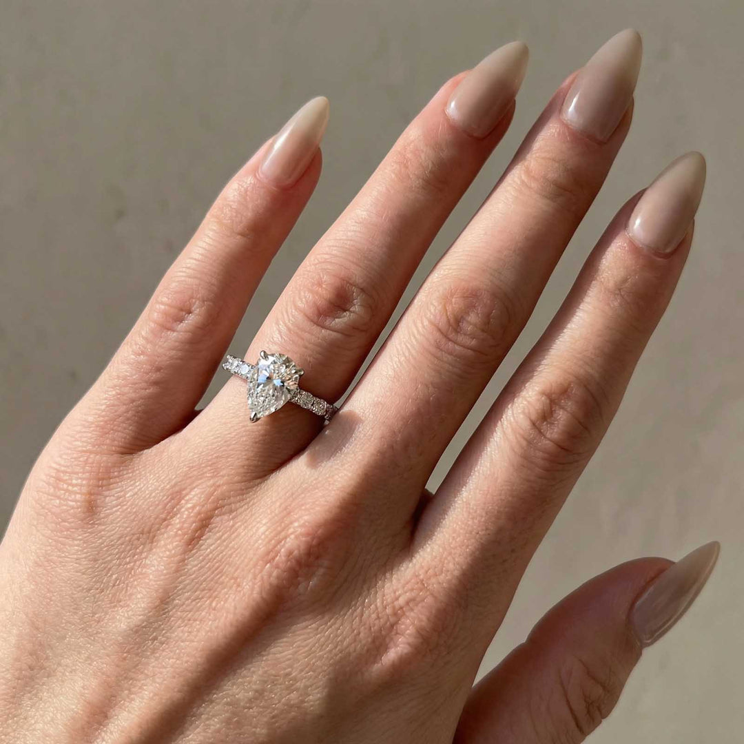 S925 Moissanite 2.0Ct Pear Cut White Gold Engagement Ring