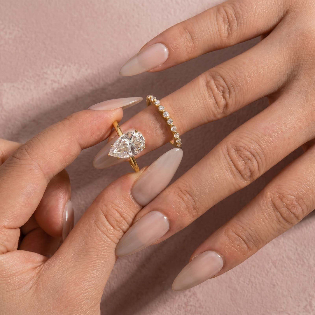 S925 Moissanite 4.0Ct Pear Cut Engagement Ring With Pave 0.36Ct Band 2PC Stackable Bridal Ring Set