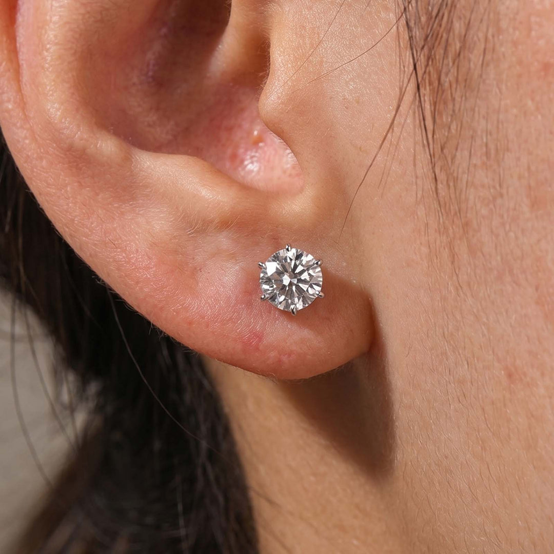 S925 Moissanite 0.8Ct*2PC Round Cut 18K White Gold Plated Stud Earrings For Daily Wear