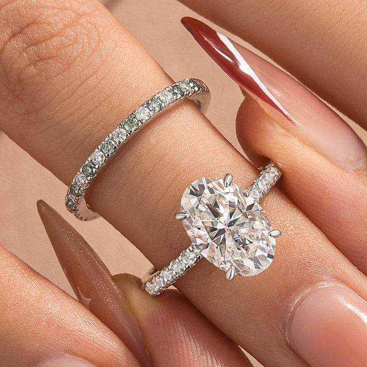 Rodiffy Moissanite 4.0Ct Oval Cut Engagement Ring With Green &amp; White Round Cut Wedding Band