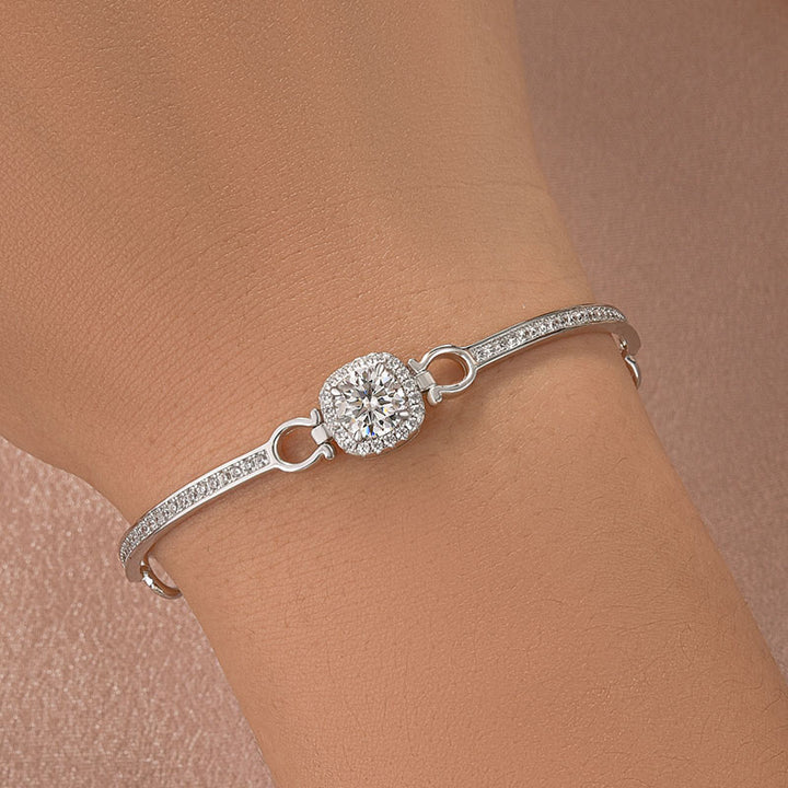 Rodiffy Moissanite 1.0 Ct Halo Round Cut White Gold Bracelet