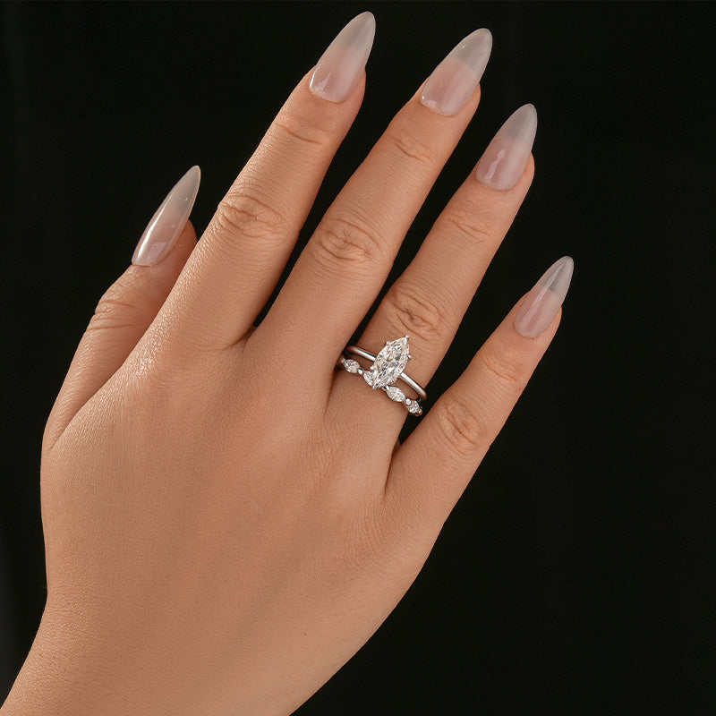 Moissanite 2.0Ct Solitaire Marquise Cut/4.0 Ct Oval Cut Engagement Ring with Marquise Cut Wedding Band