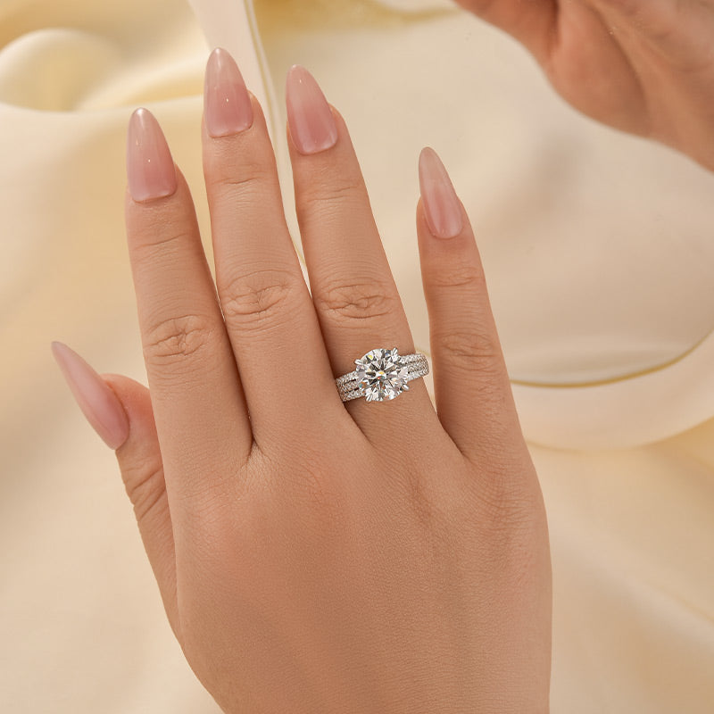 Moissanite Split Shank 4.0Ct Round Cut White Gold Engagement Ring