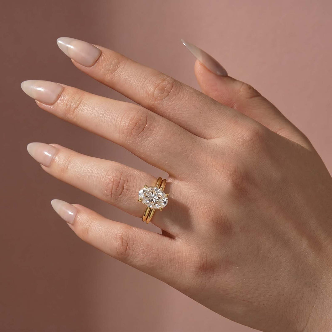 Rodiffy Moissanite 4.0Ct Solitaire Oval Cut Yellow Gold Engagement Ring with Plain Wedding Band