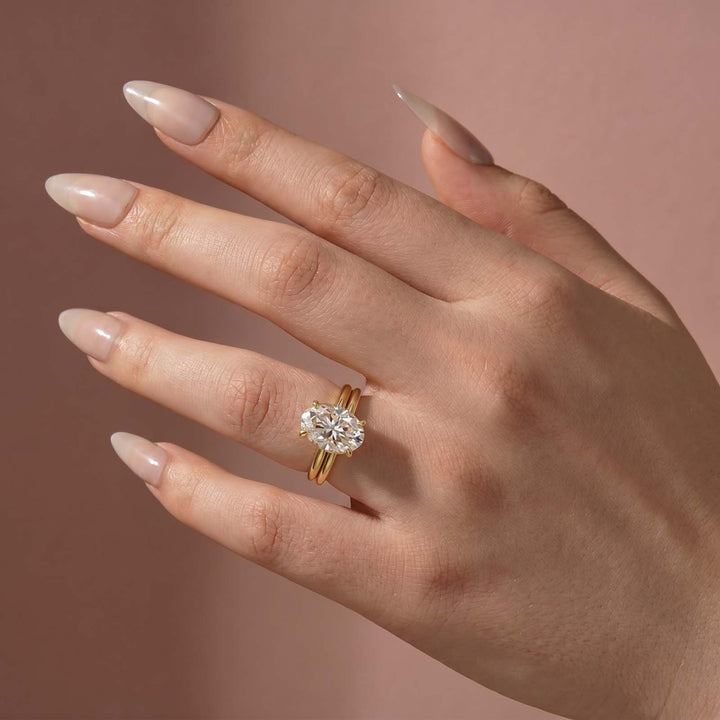 Rodiffy Moissanite 4.0Ct Solitaire Oval Cut Yellow Gold Engagement Ring with Plain Wedding Band