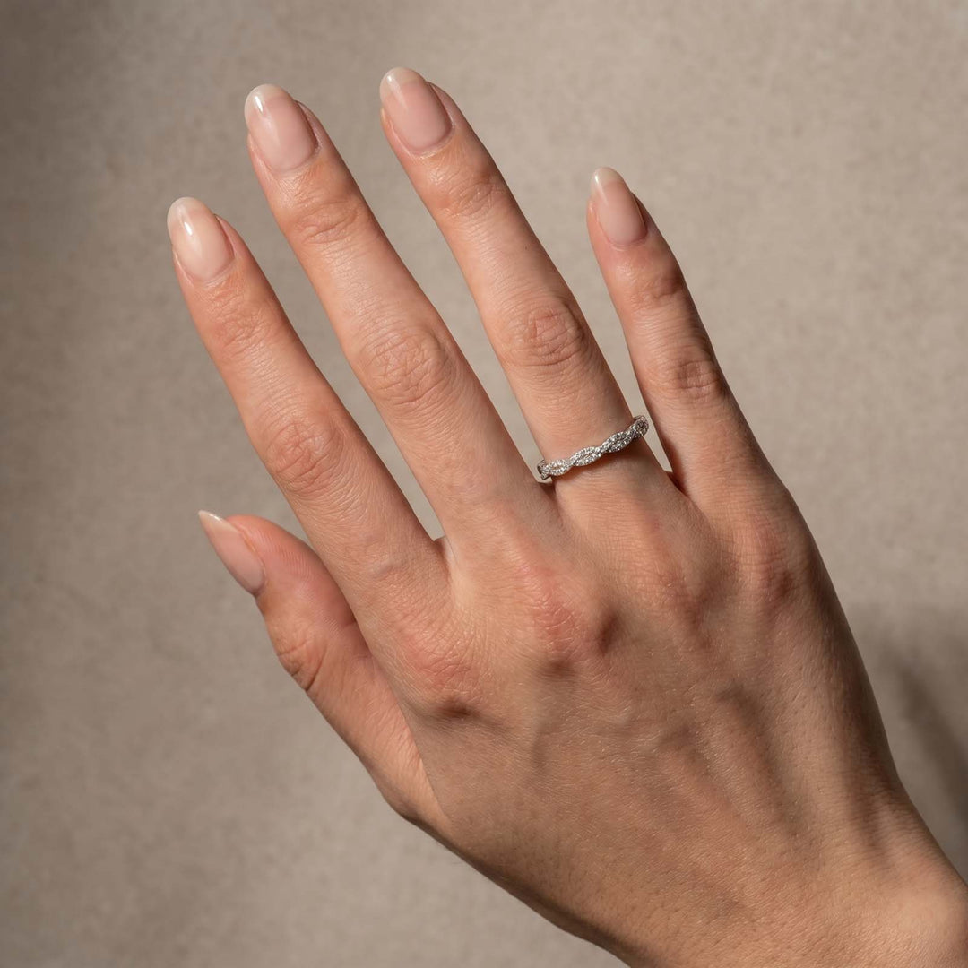 Rodiffy Mossianite S925 Wave-Shaped Eternity Band In Sterling Silver Stackable Wedding Ring For Women