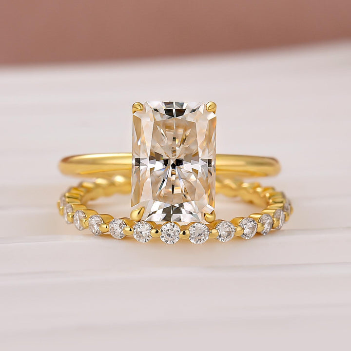 Moissanite 2PC 3.5Ct Solitaire Radiation Ring &amp; Classic Band Stackable Ring Sets