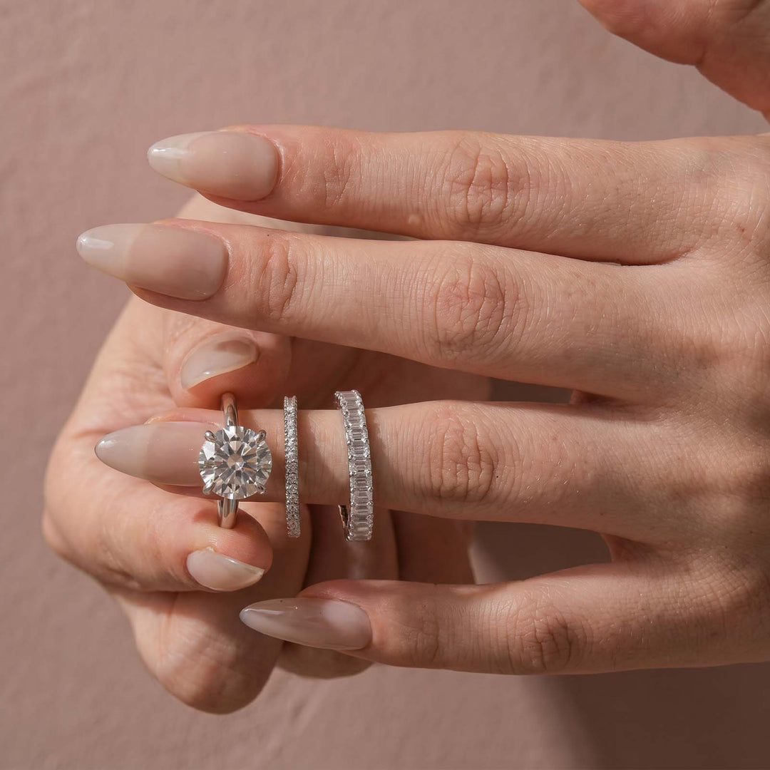 Rodiffy Moissanite S925 4.0Ct Solitaire Round Cut Engagement Ring in Sterling Silver with Classic Wedding Band