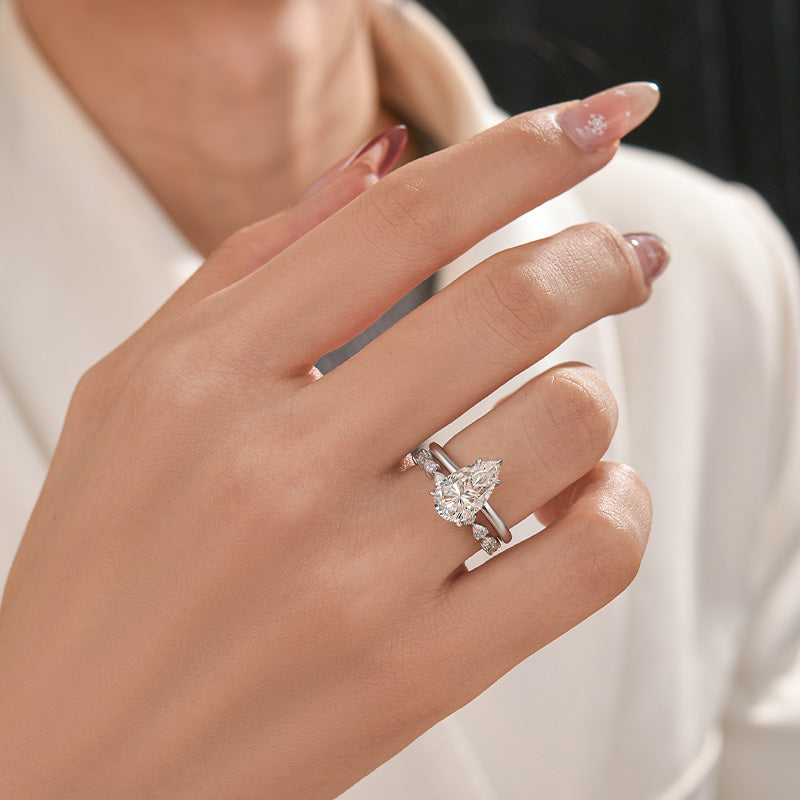 2PC Moissanite 4.0Ct Round Cut /Pear Cut Engagement Ring With Pear Cut Wedding Band Wedding Ring Set
