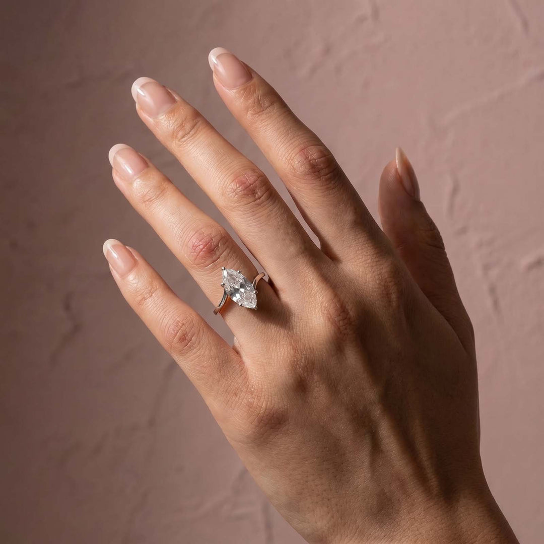 S925 Moissanite Curved 3.0Ct Marquise Cut White Gold Engagement Ring