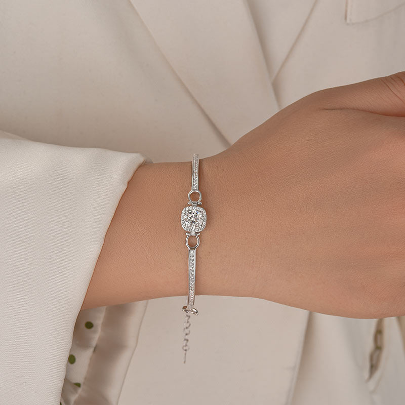 Rodiffy Moissanite 1.0 Ct Halo Round Cut White Gold Bracelet