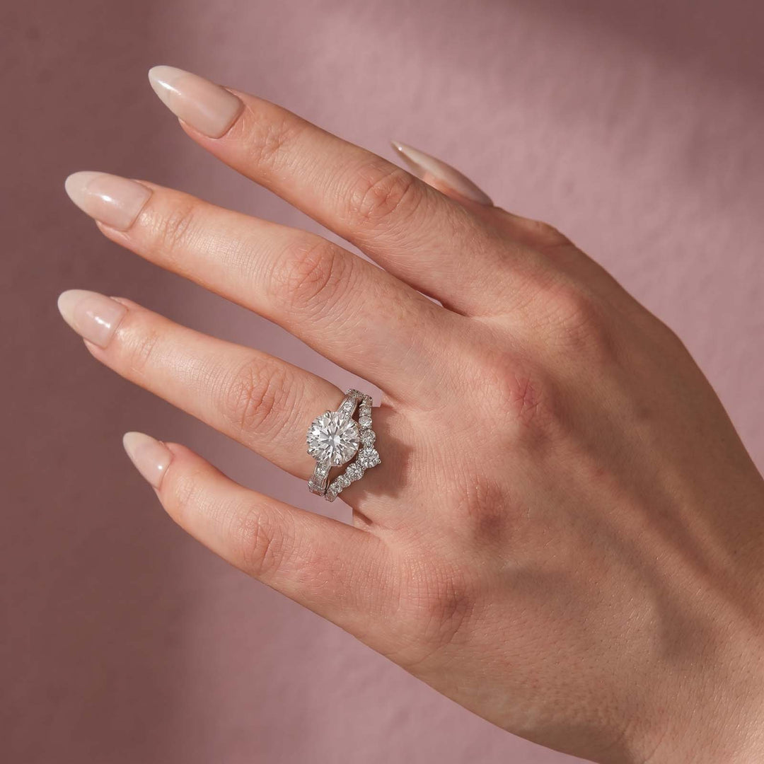 Rodiiffy Moissanite 2.0Ct Round Cut Engagement Ring with 0.5Ct Round Wedding Band