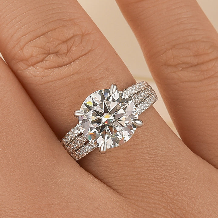 Moissanite Split Shank 4.0Ct Round Cut White Gold Engagement Ring