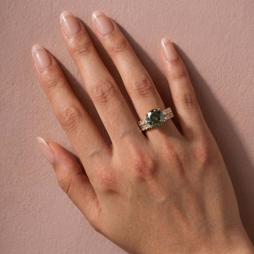 S925 Green Moissanite 4.0CT Round Cut Hidden Halo Engagement Ring with 2.5Ct Round Cut Wedding Band For Women