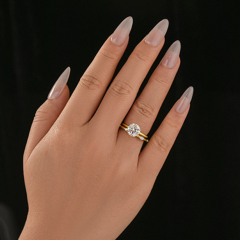 Moissanite 2.0Ct 6 Prong Solitaire Round Cut Engagement Ring with Marquise Cut Wedding Band