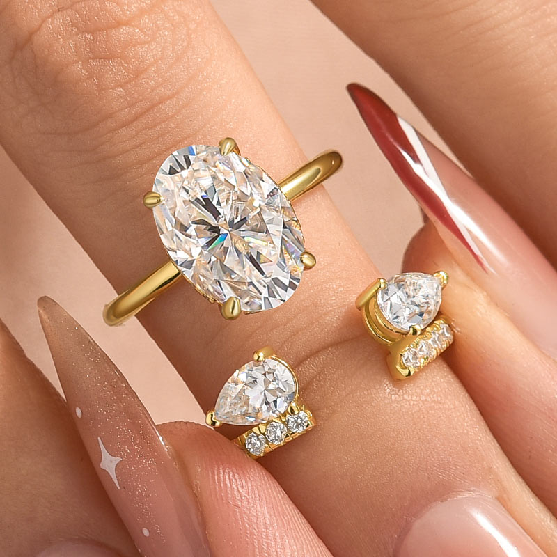Moissanite 3.0Ct/4.0Ct Solitaire Oval Cut Engagement Ring With Pear Cut Wedding Band Wedding Ring Set