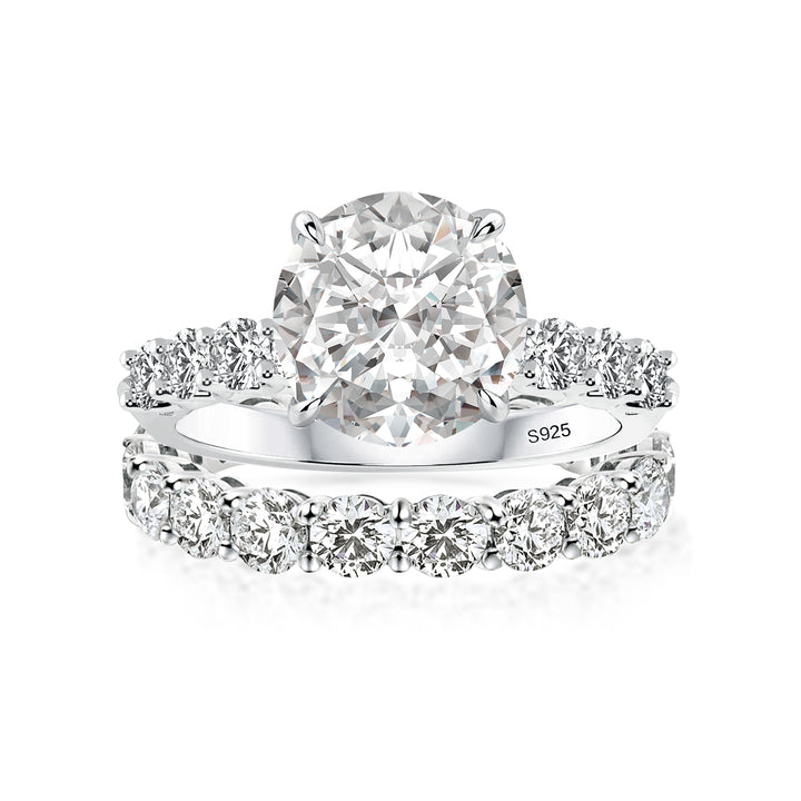 Moissanite 2.0Ct~4.0Ct Round Cut Side Stone White Gold Travel Bridal Set