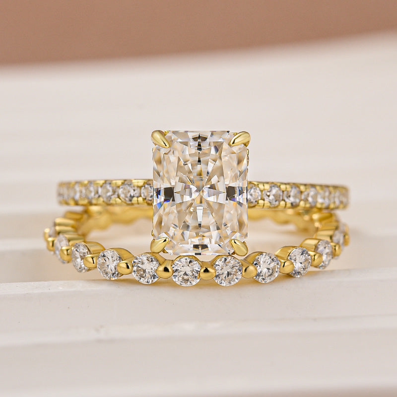 Moissanite 2.0Ct Radiant Cut Yellow Gold Wedding Ring with Round Cut Wedding Band