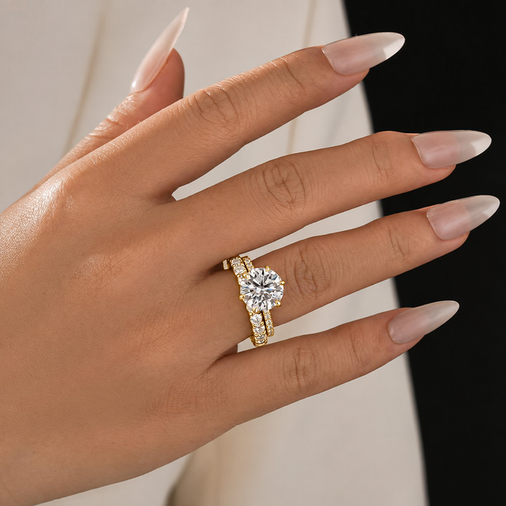 Moissanite 2.0Ct~4.0Ct Round Cut Yellow Gold Wedding Ring Set