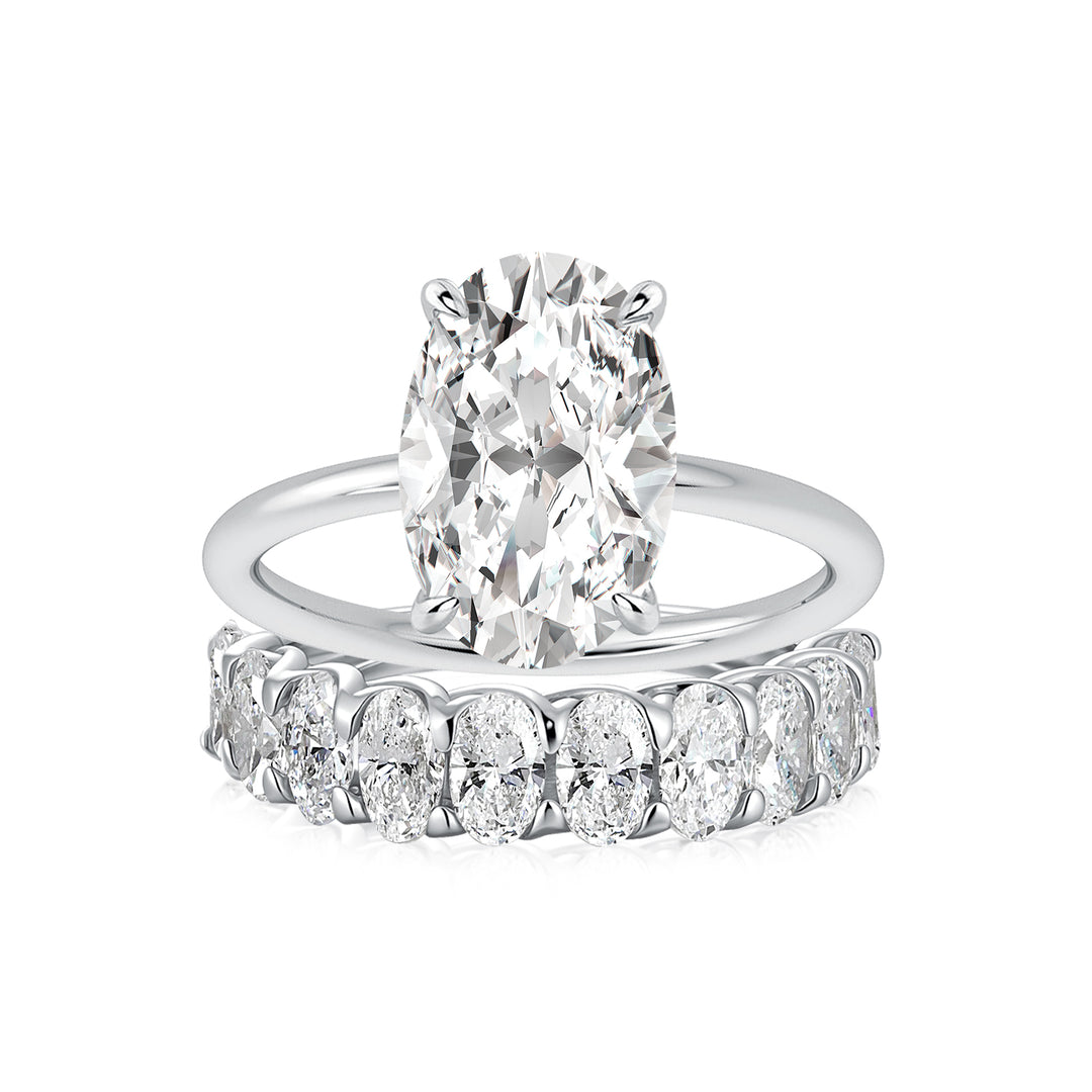 Moissanite 4.0Ct Solitaire Oval Cut Engagement Ring with Half Oval Cut Wedding Band