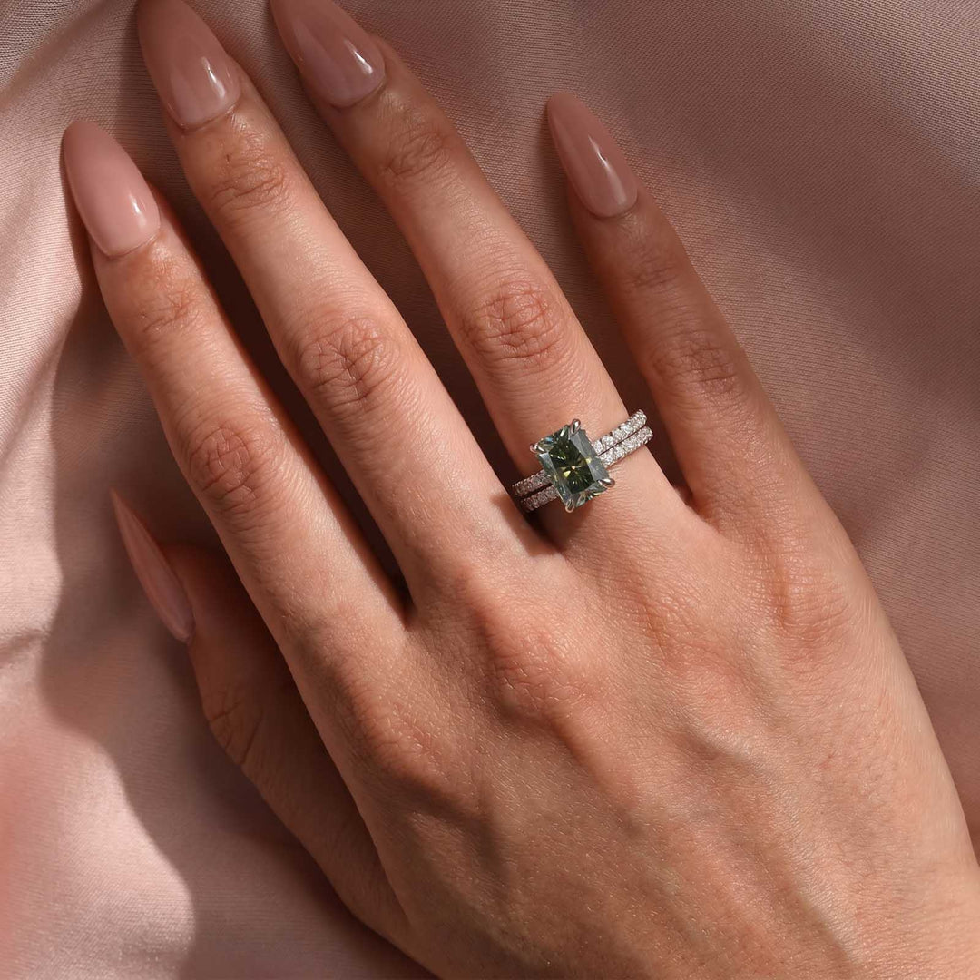 S925 Moissanite 3.5Carat Green Radiant Cut Engagement Ring With 0.5Ct Half Eternity Thin Wedding Band