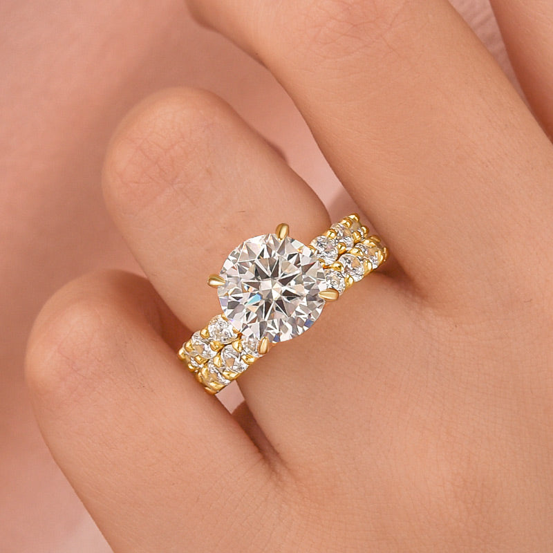 Moissanite 4.0Ct Round Cut Side Stone Yellow Gold Travel Bridal Set
