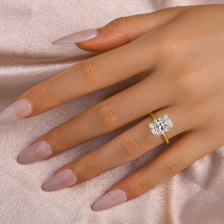 Rodiffy Moissanite 3.5Ct～4.5 Ct Radiant Cut Yellow Gold Engagement Ring