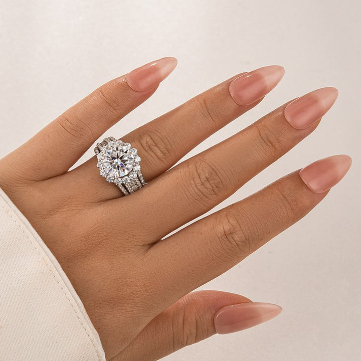 Moissanite Halo Split Shank 4.0Ct Round Cut White Gold Engagement Ring