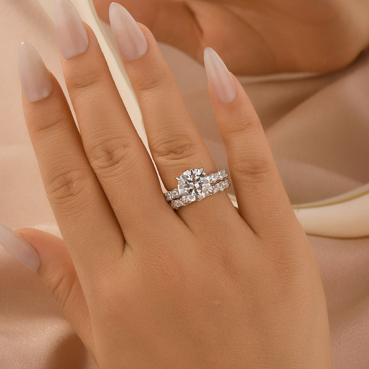 Moissanite 4.0Ct Round Cut White Gold  White/ Green Wedding Ring with Round &amp; Marquise Cut Wedding Ring