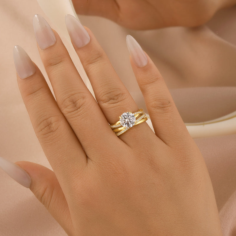 Moissanite 2PC 2.0 Ct Round Cut Twist Yellow Gold Wedding Ring Set For Women