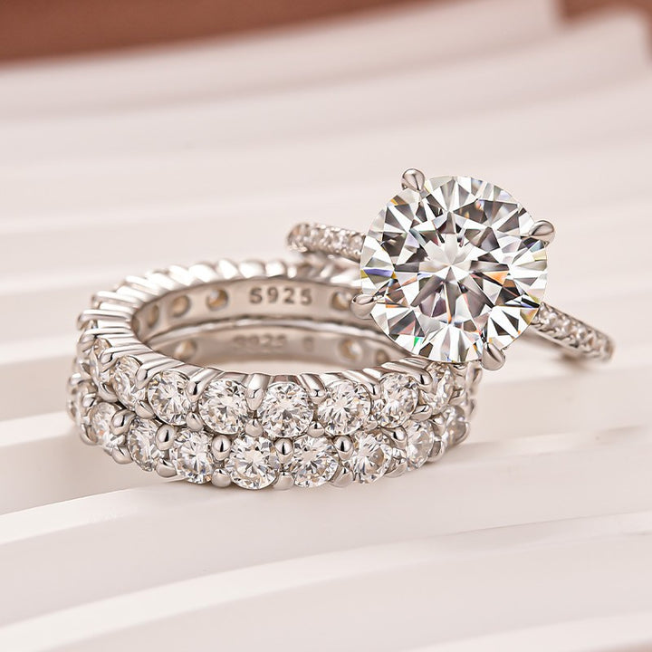 Moissanite 4.0Ct Round Cut White Gold Bridal Ring Set