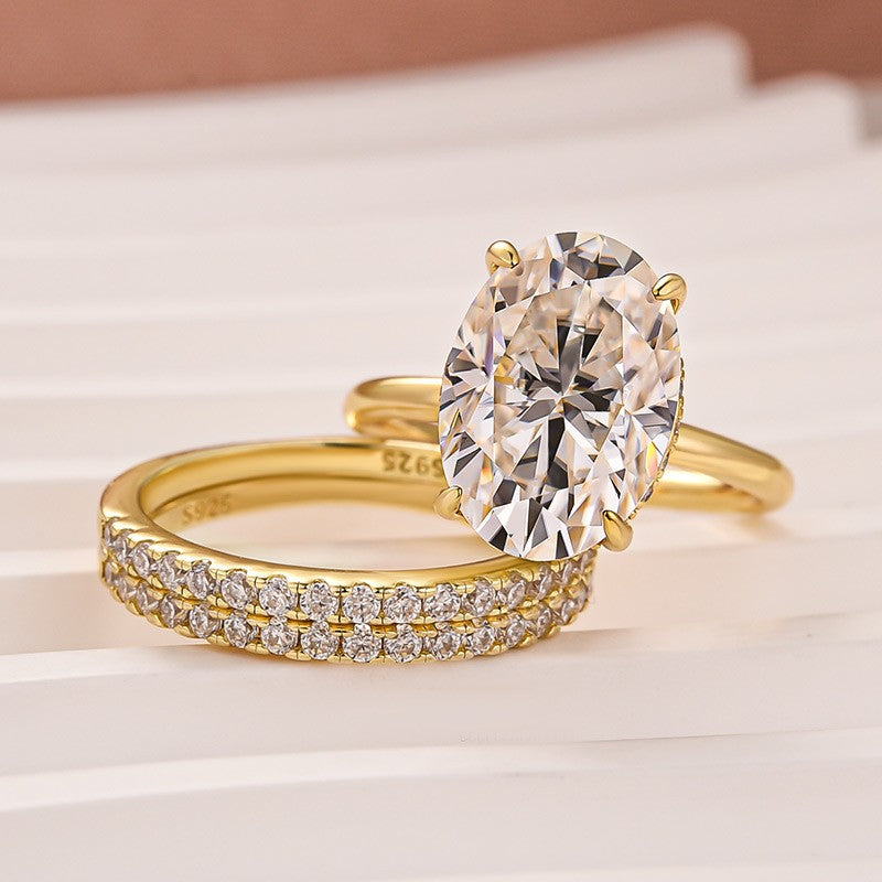 Moissanite 4.0Ct Solitaire Oval Cut Yellow Gold With Pavé Wedding Ring