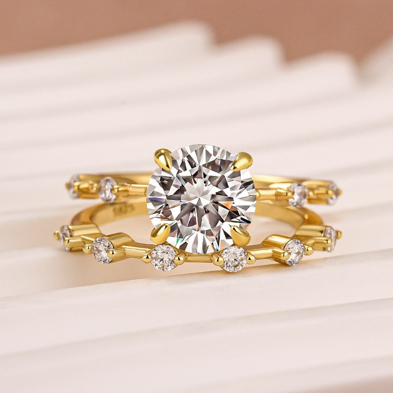 Moissanite 2.0 Ct Round Cut Yellow Gold Wedding Ring For Women