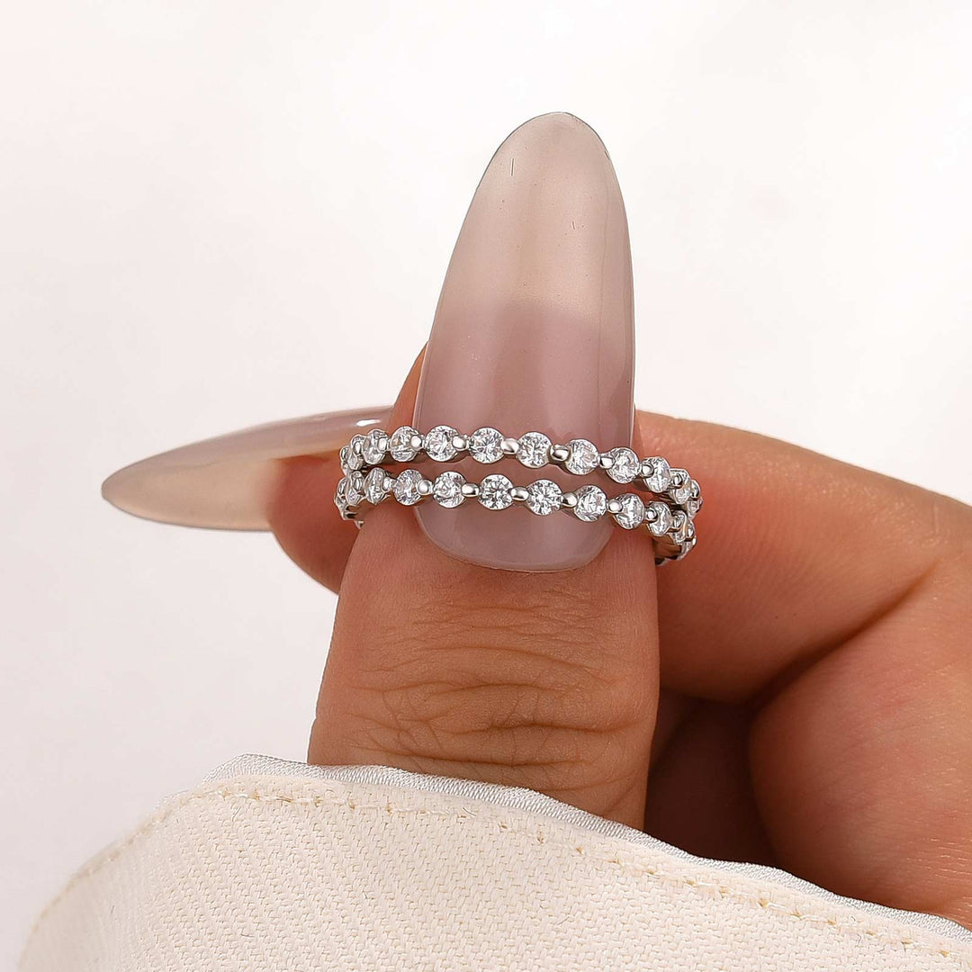 Moissanite Round Cut White Gold Wedding Band Set