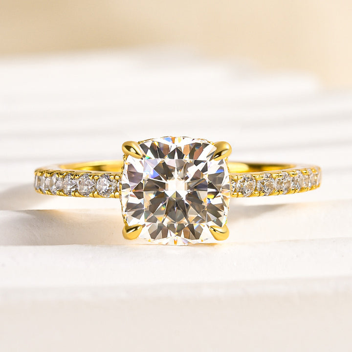 Rodiffy Moissanite 2.0 Ct～2.5 CtSquare Cushion Yellow Gold Promise Ring