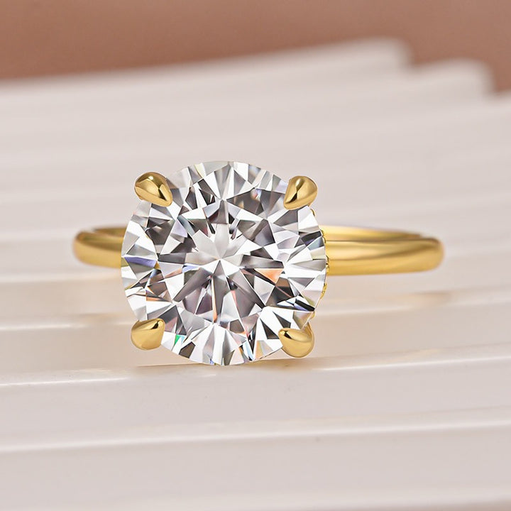 Moissanite 4.0 Ct Solitaire Round Cut Yellow Gold Promise Ring