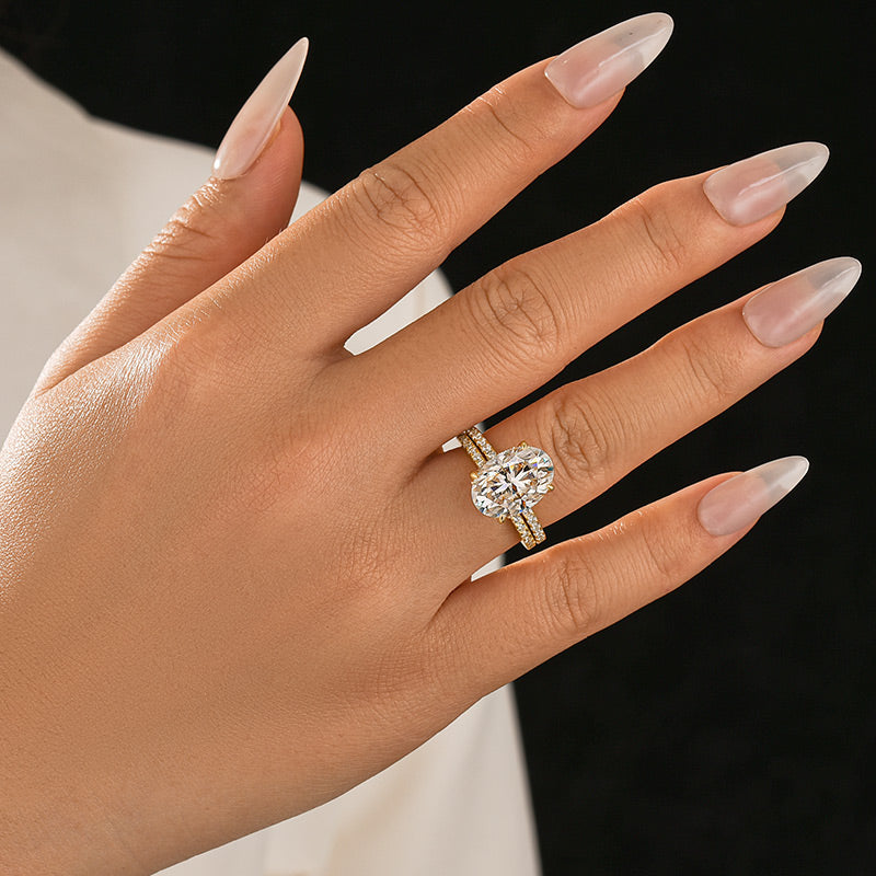 S925 Moissanite 4.0 Ct ～5.5 Ct Oval Cut White Gold/Yellow Gold Wedding Ring For Women