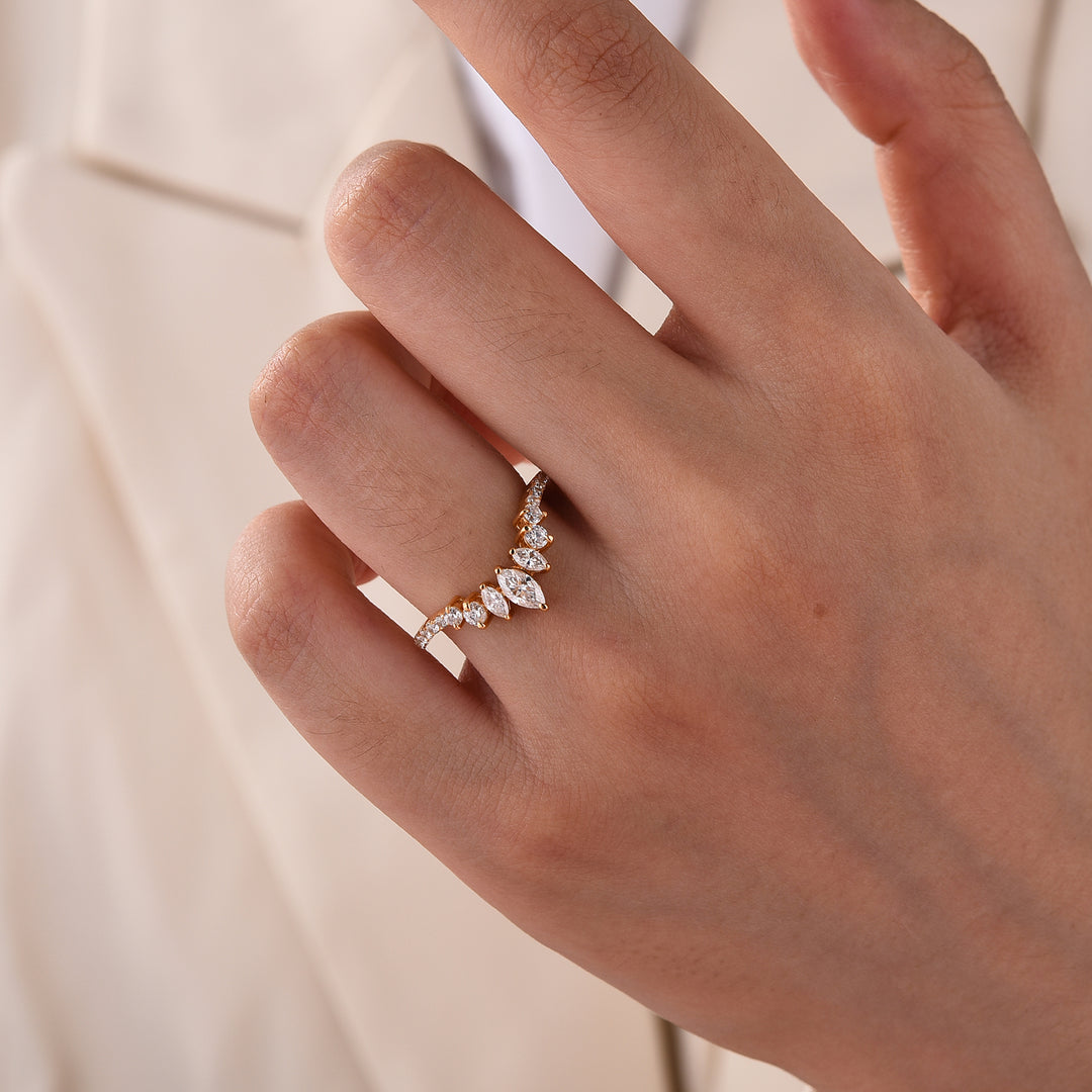 S925 Moissanite 0.7Ct V‑Shape Marquise Black Stone & White Side Stones Stackable Travel Ring For Women