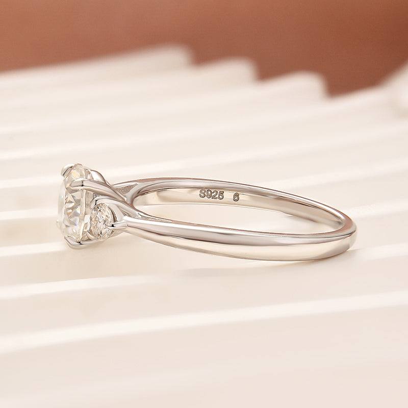 1.0Ct Three Stone Round Cut Moissanite Ring in S925 Sterling Silver