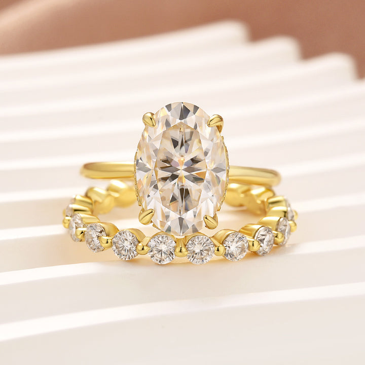 Moissanite 3.0Ct~4.0Ct Hidden Halo Oval Cut Yellow Gold Engagement Ring with 1.5Ct Round Cut Wedding Band