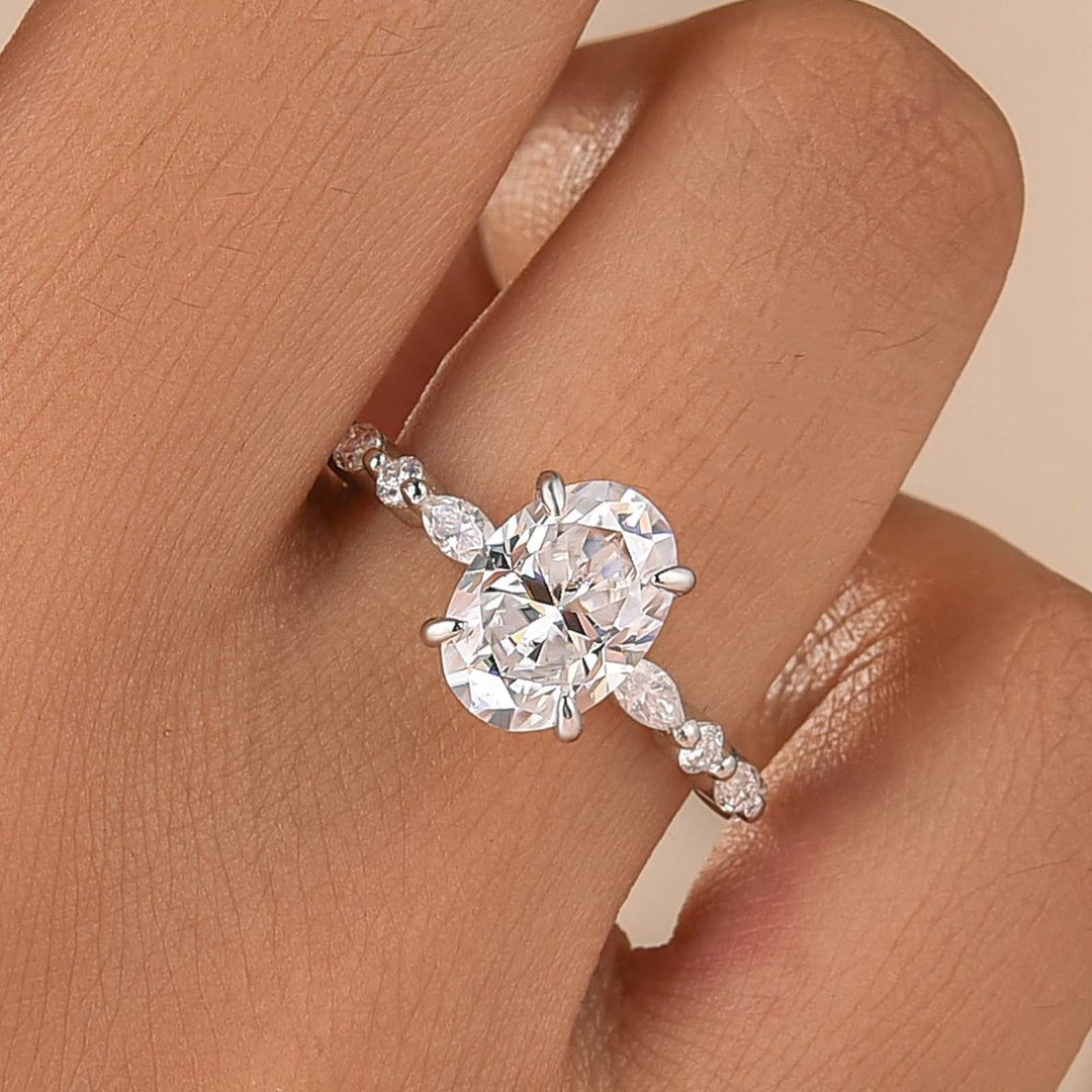 Moissanite 2.5CT Oval Cut Classic Side Stone Everyday Wearable Engagement Ring For Women