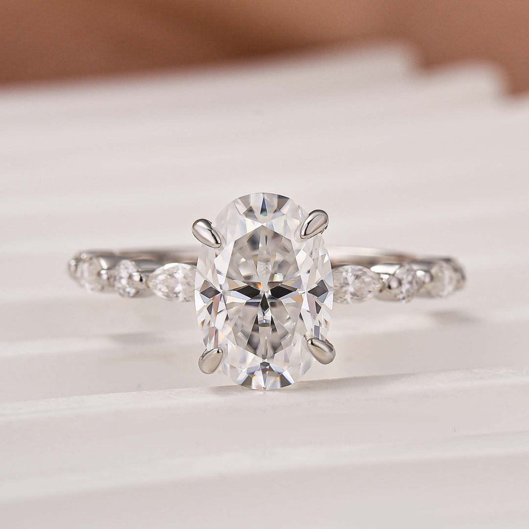 Moissanite 2.5CT Oval Cut Classic Side Stone Everyday Wearable Engagement Ring For Women