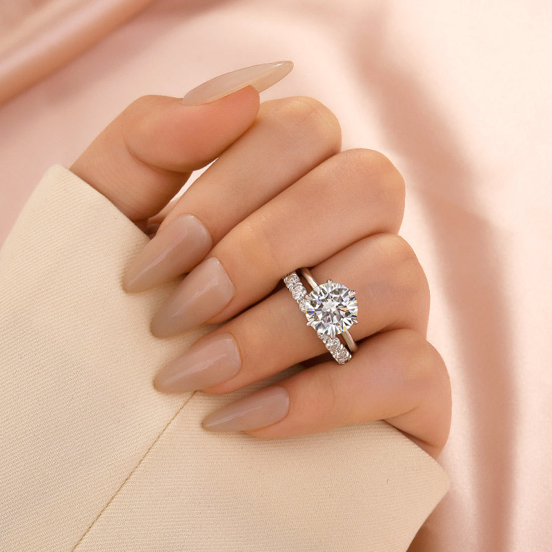Solitaire 2.0 Ct/4.0Ct 6 Prong Round Cut Moissanite Diamond Wedding Ring