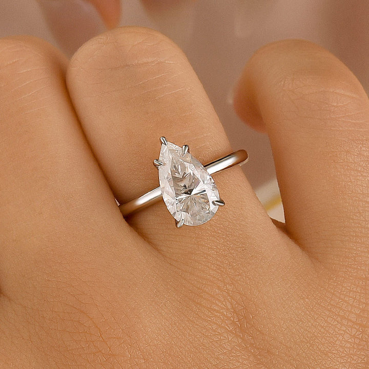 Rodiffy Moissanite S925 Solitaire 4.0Ct Pear Cut White Gold Engagement Ring For Women