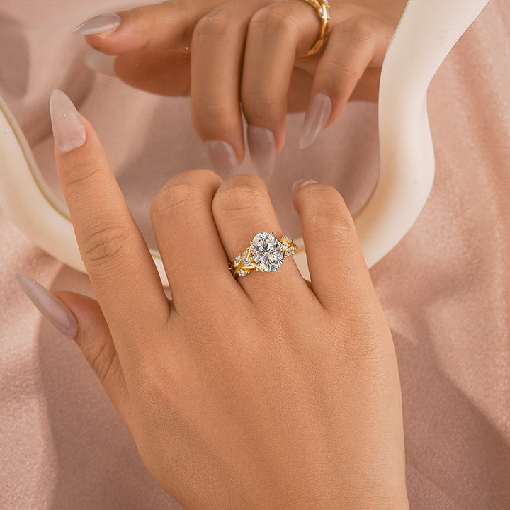 S925 Vintage Moissanite 3.0Ct Oval Cut Side Stone Twist Engagement Ring In Sterling Silver