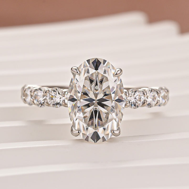 2.5 Ct/4.0Ct Oval Cut Hidden Halo White Gold Moissanite Diamond Engagement Ring