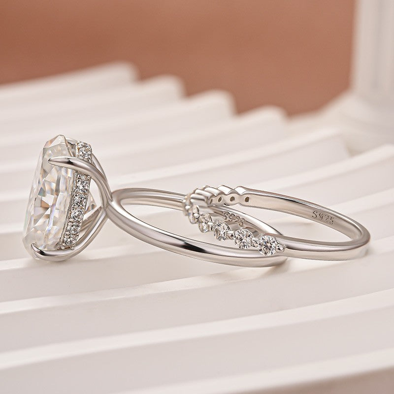 Solitaire 5.5Ct Oval Cut White Gold Moissanite Wedding Ring Set With Round Cut Wedding Band