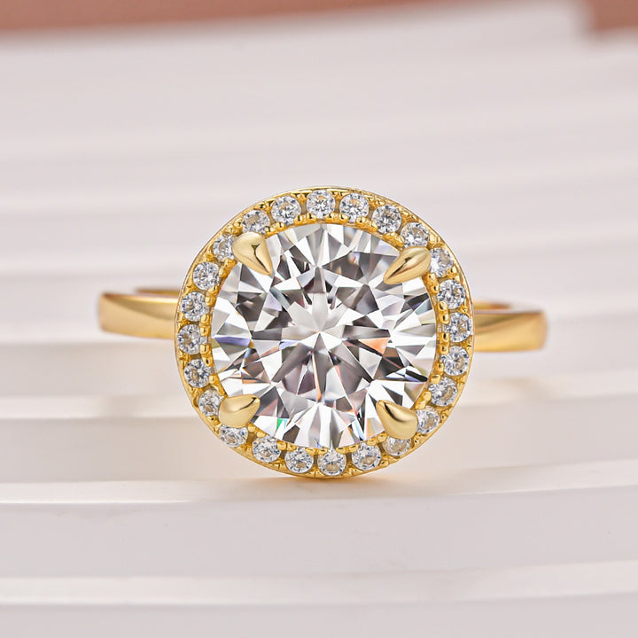 Moissanite Classic 3.0Ct Round Cut Halo Engagement Ring In Sterling Silver